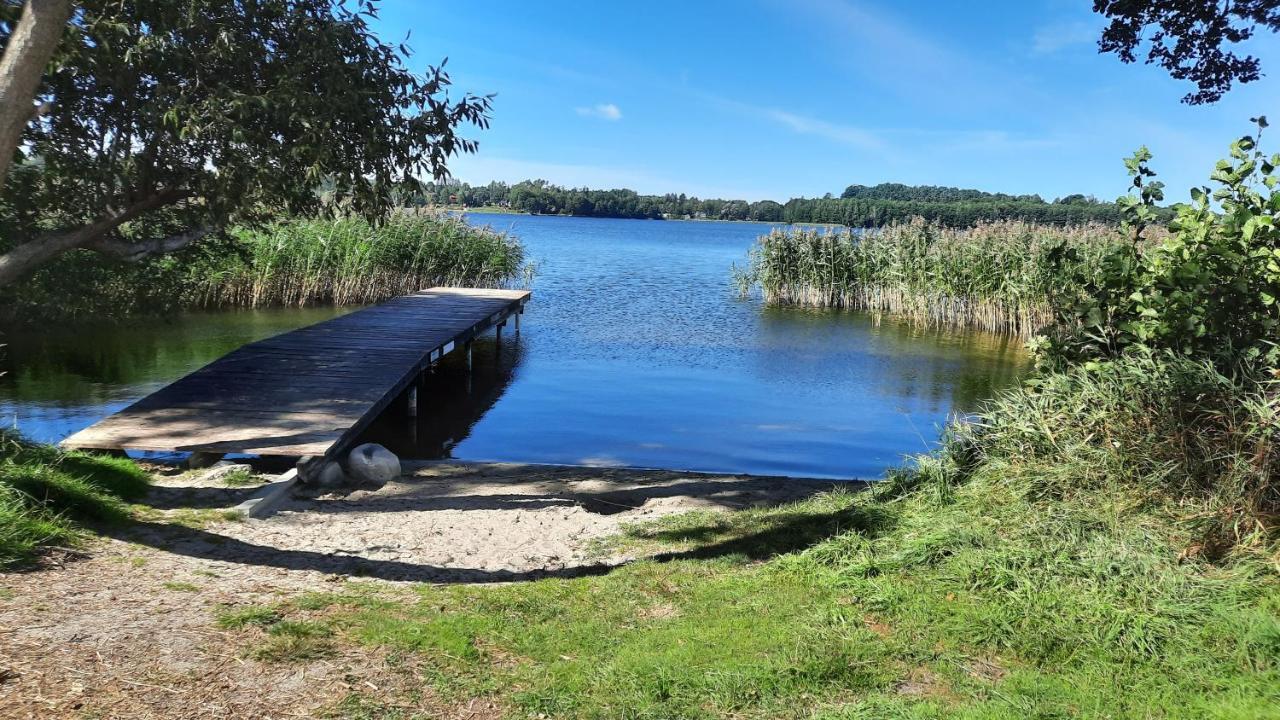 Domek nad jeziorem Gowidlino Zewnętrze zdjęcie